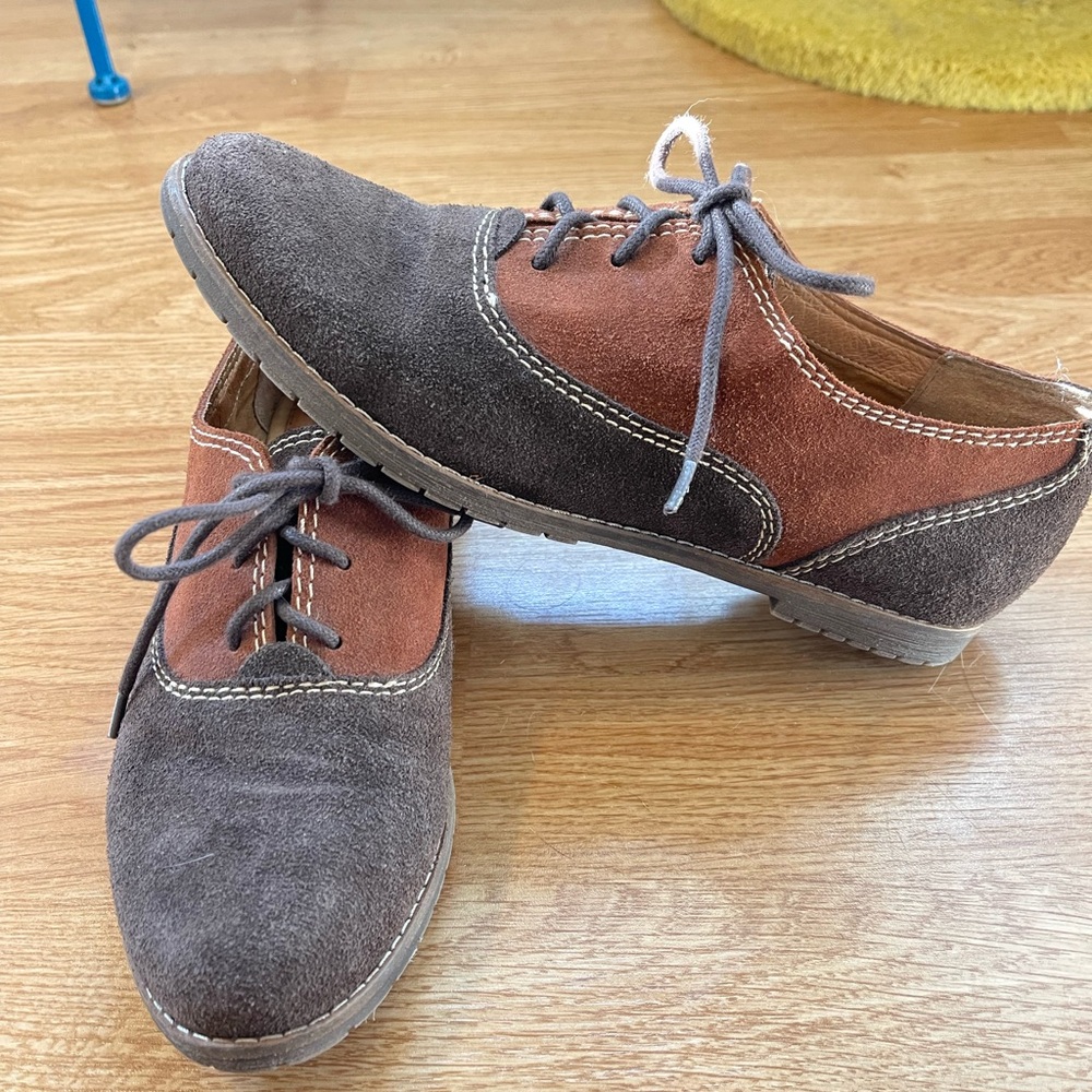 Leather two-tone Brown Oxfords